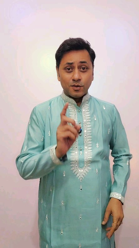 Wedding season calls for gifts that feel personal.
And nothing says “you’re special” like a fragrance they’ll remember forever. ✨
From luxe perfumes to timeless attars, Itrawala makes every moment gift-worthy. 💛🎉
Give a scent, give a memory.
#itrawala❤️ #WeddingSeasonGifts #PerfumeGifting #ScentedMemories #PerfectWeddingGift #luxuryfragrances